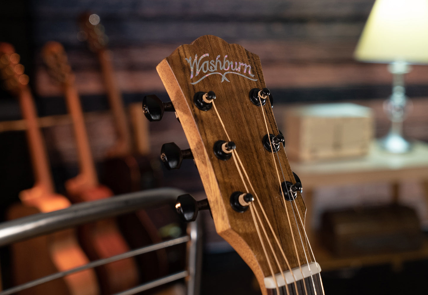 Washburn Novo S9 Bella Tono Studio Acoustic Guitar. Gloss Charcoal Burst